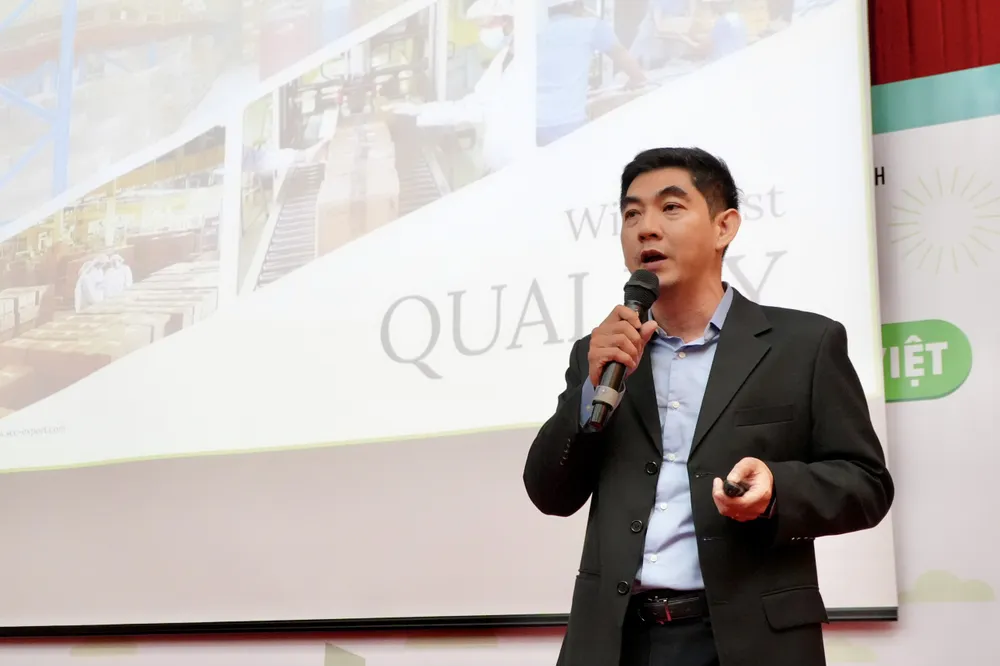 Ông Dũng, Miss Sài Gòn.jpg