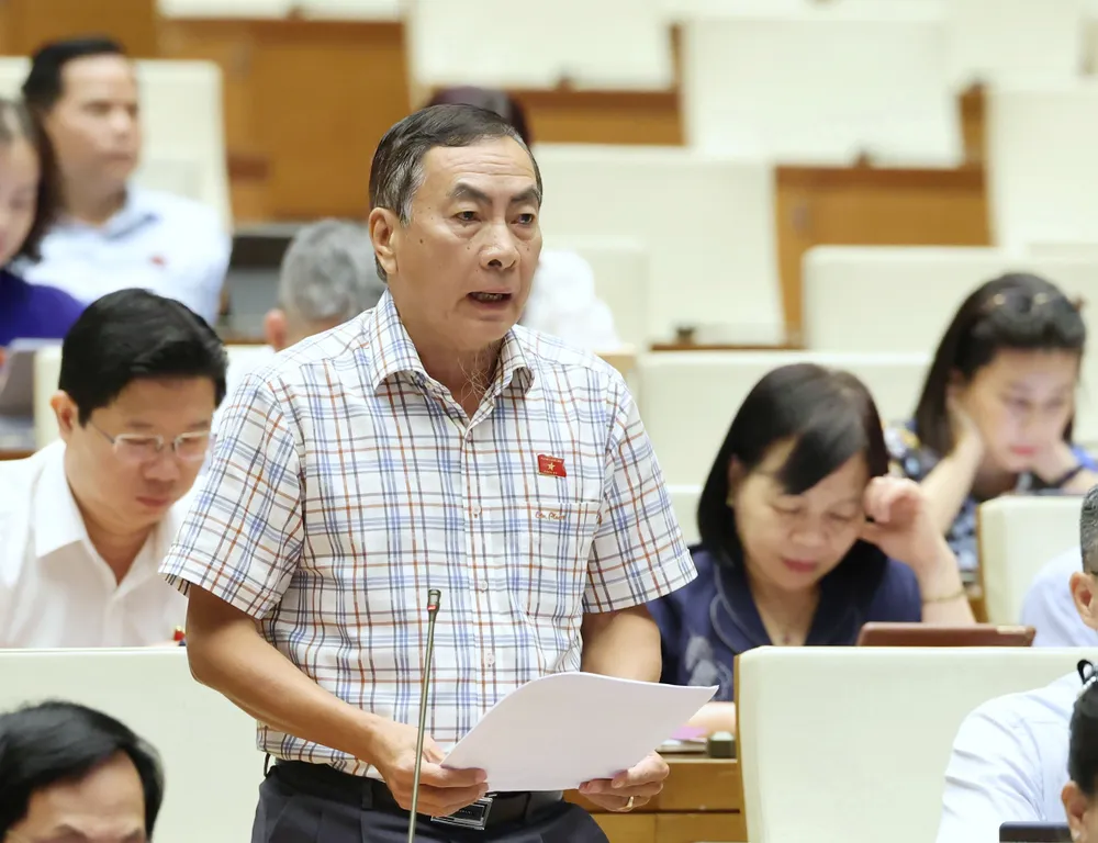 Đại biểu Phạm Văn Hòa (Đồng Tháp).jpg