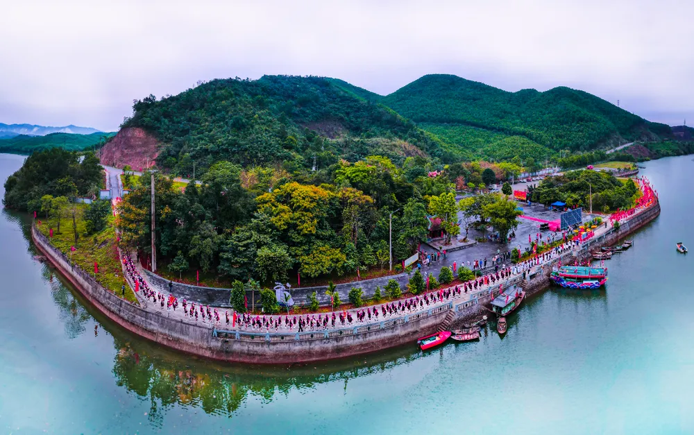 Nước non ngàn dặm 20240918B.png