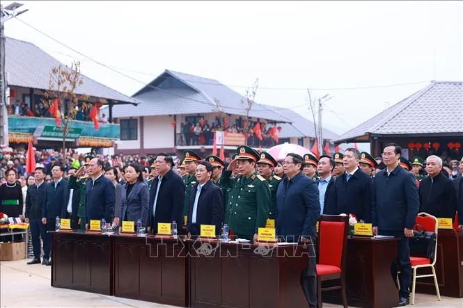 vna-potal-thu-tuong-pham-minh-chinh-du-le-khanh-thanh-du-an-tai-thiet-thon-lang-nu-stand-12-627.jpg
