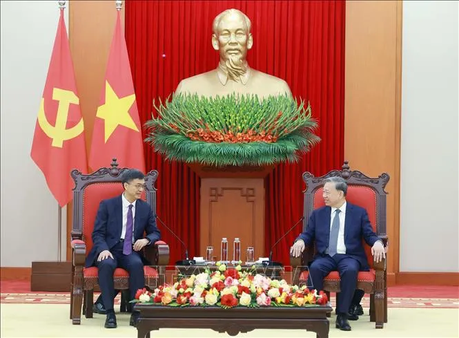 vna_potal_tong_bi_thu_to_lam_tiep_bi_thu_quang_tay_trung_quoc_tran_cuong_stand (1).jpg