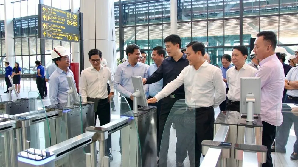 Nhà ga T3 Cảng hàng không quốc tế Tân Sơn Nhất vừa đưa vào khai thác