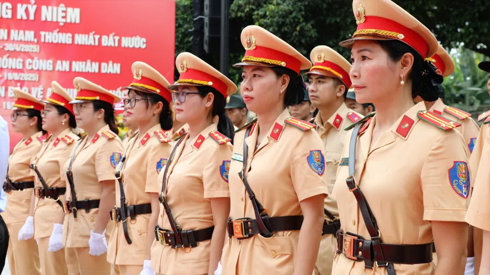 Những "bóng hồng" CSGT TPHCM tham gia bảo đảm an ninh trật tự và an toàn giao thông cho Đại lễ 30-4
