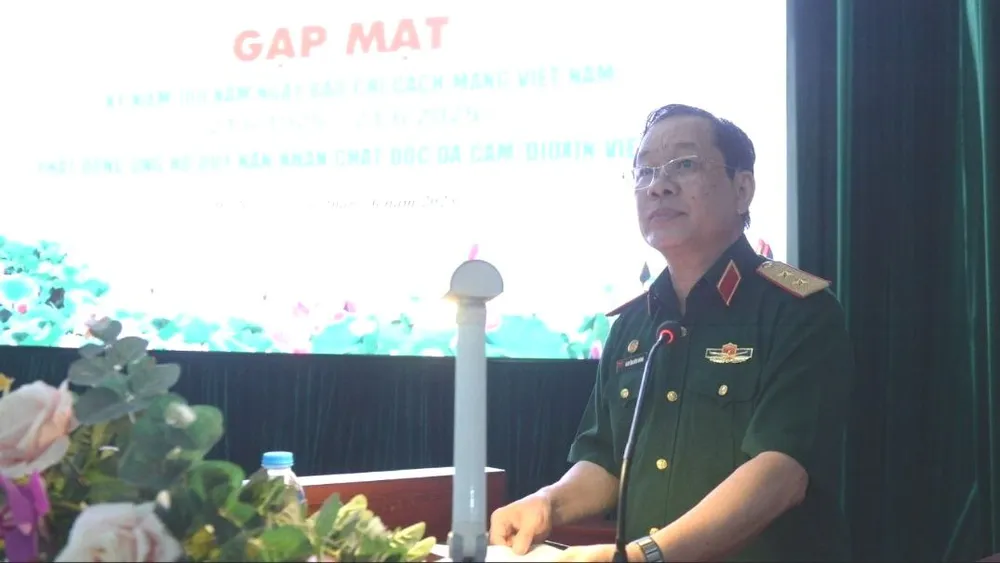 Trung tướng Nguyễn Hữu Chính, Chủ tịch Hội Nạn nhân chất độc da cam/dioxin Việt Nam phát biểu tại buổi lễ