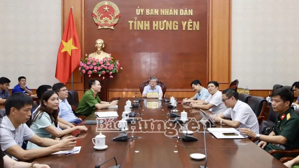 Các đại biểu dự phiên họp tại điểm cầu Hưng Yên