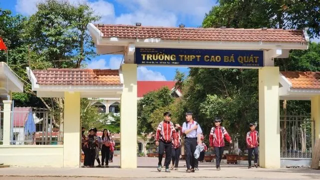 Điểm chuẩn vào Trường THPT Cao Bá Quát ở khối dân tộc thiểu số tại chỗ là 3,5 điểm