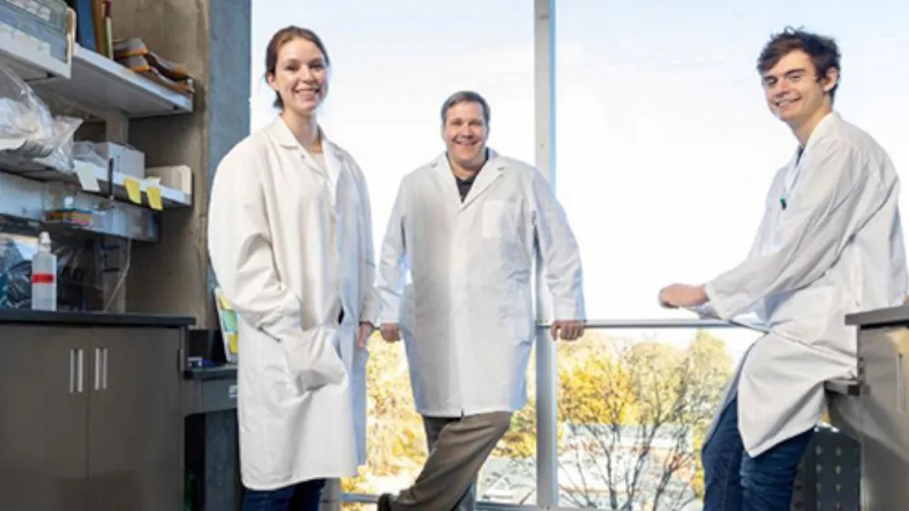 Nhóm nghiên cứu về ung thư vú tại Đại học Ottawa và Đại học McGill. Ảnh: McGILL