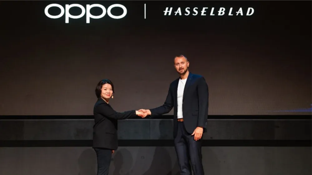 Bà Olivella Liu, Giám đốc Thương hiệu Toàn cầu của OPPO cùng ông Bronius Rudnickas, Giám đốc Tiếp thị Toàn cầu của Hasselblad.