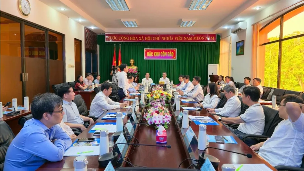 Đoàn lãnh đạo TPHCM và lãnh đạo các bệnh viện đa khoa, chuyên khoa đầu ngành khảo sát thực tế tại đặc khu Côn Đảo ngày 16-7