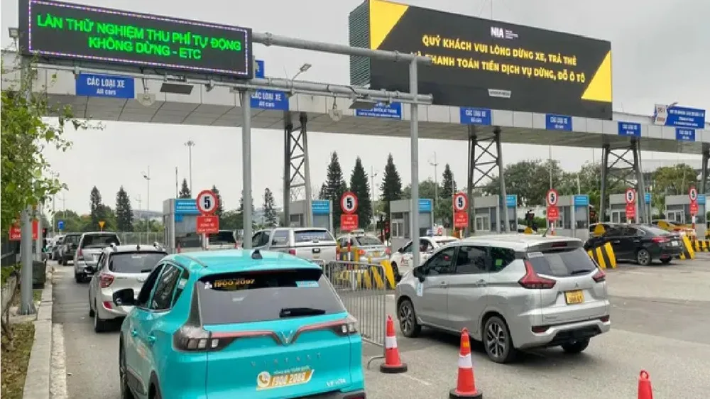 Hơn 3 triệu ô tô chưa chuyển đổi tài khoản thu phí sang tài khoản giao thông