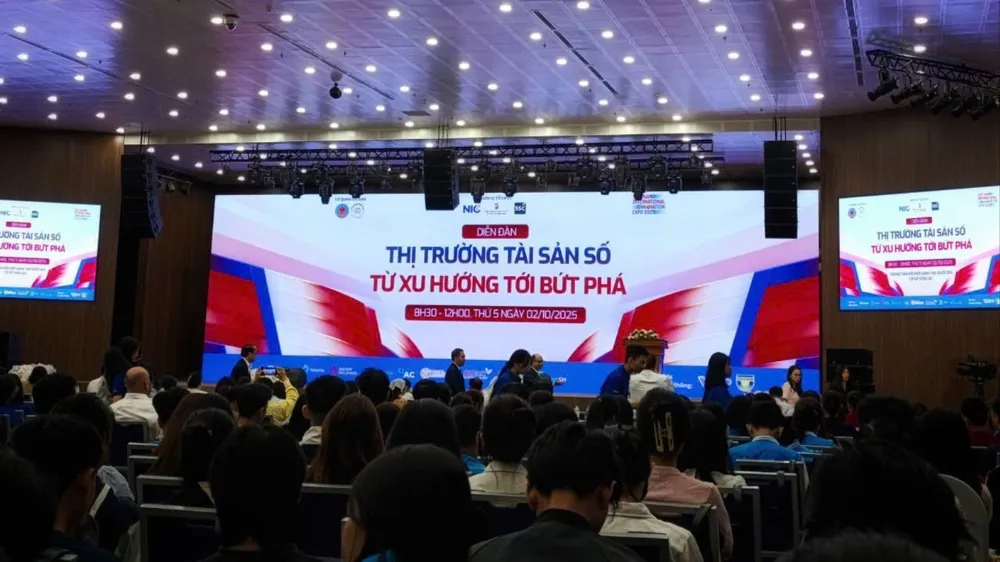 Quang cảnh tại diễn đàn