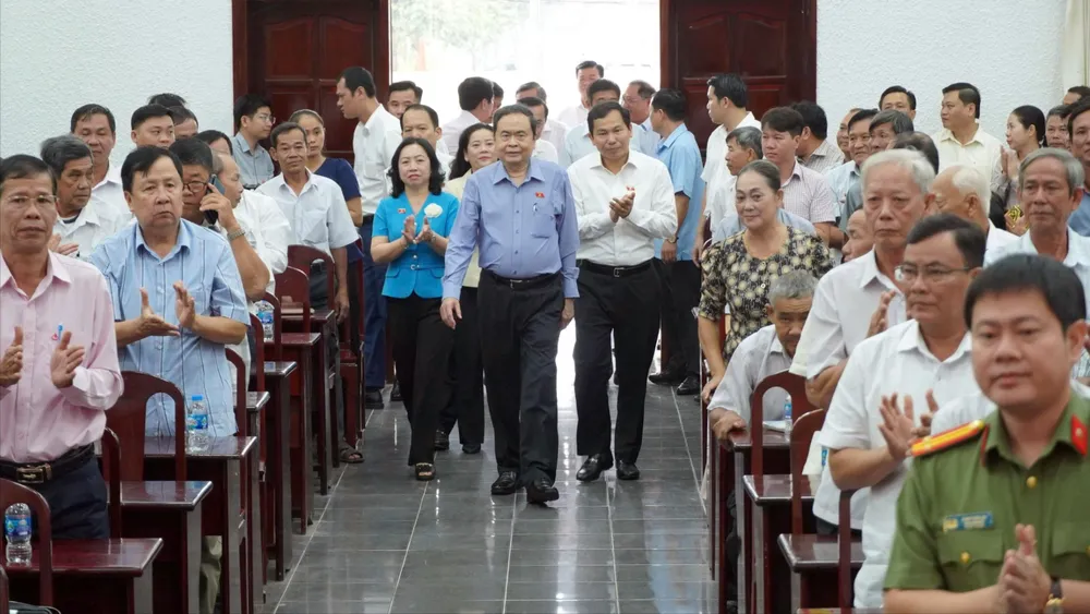 Chủ tịch Quốc hội Trần Thanh Mẫn tiếp xúc cử tri tại xã Tân Hòa, TP Cần Thơ