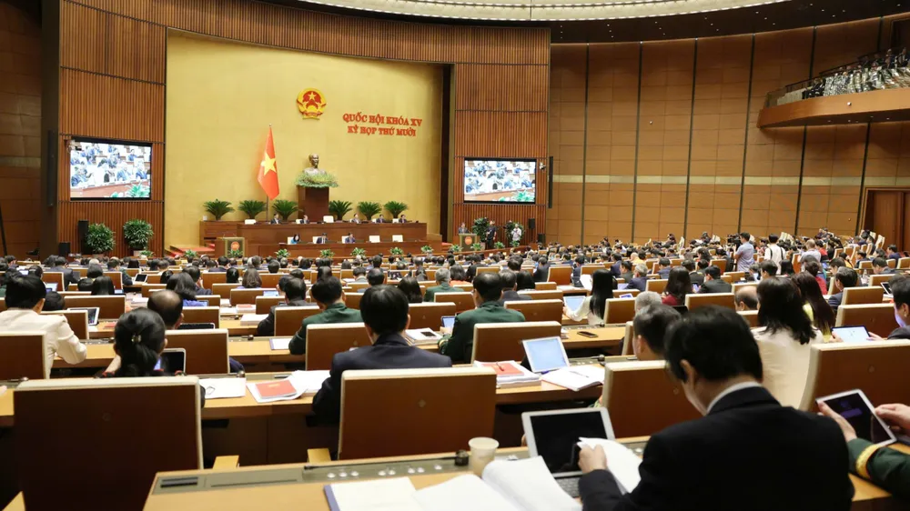 Quốc hội họp tại Hội trường Diên Hồng ngày 24-10