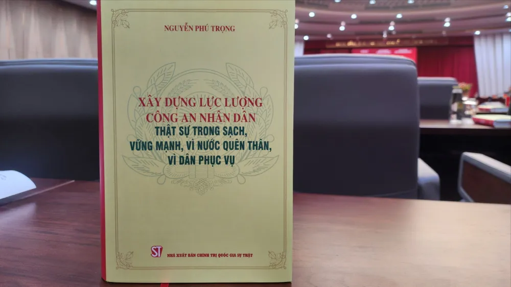 Giới thiệu sách quý về xây dựng lực lượng Công an nhân dân 