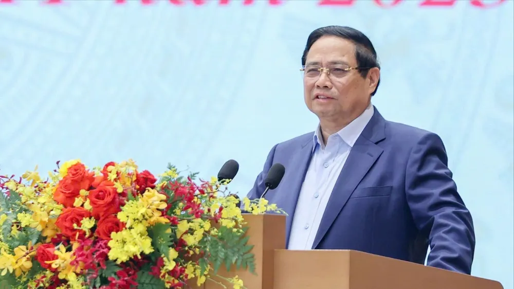 Thủ tướng yêu cầu phải mạnh dạn cắt bỏ những thủ tục không cần thiết. Ảnh: VIẾT CHUNG