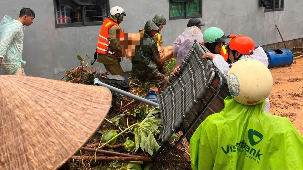 Nạn nhân tại phường Sông Cầu tử vong do tường nhà sập