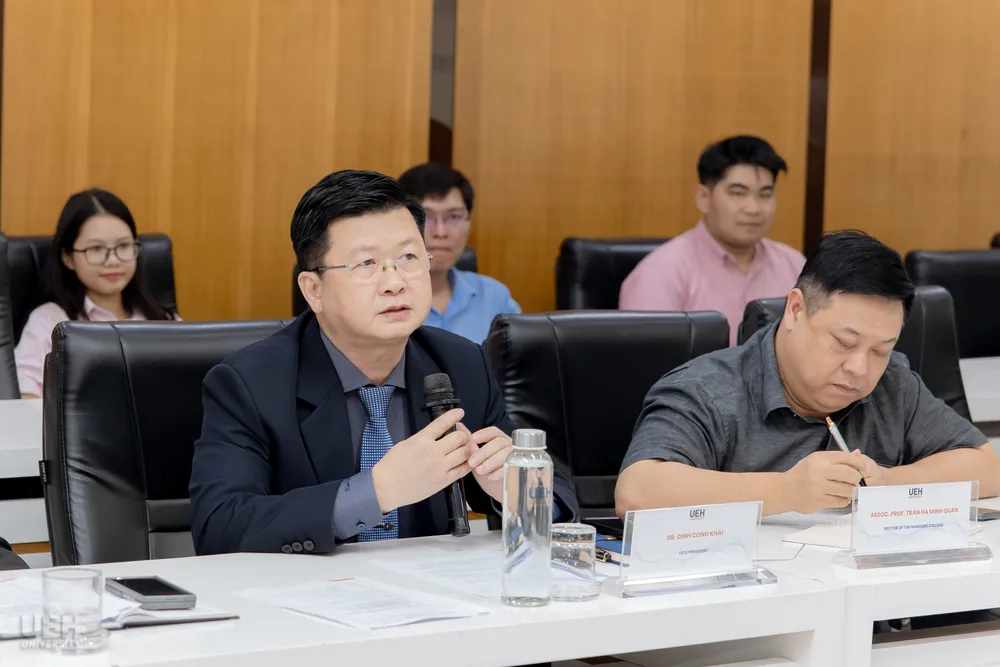 TS. Đinh Công Khải phát biểu.jpg