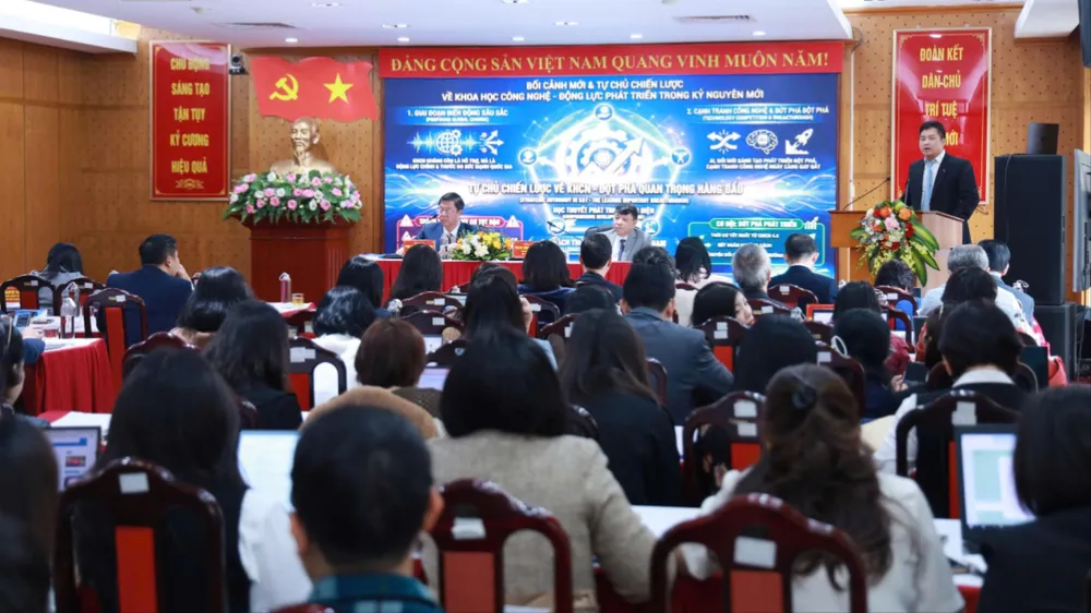 Quang cảnh hội thảo 