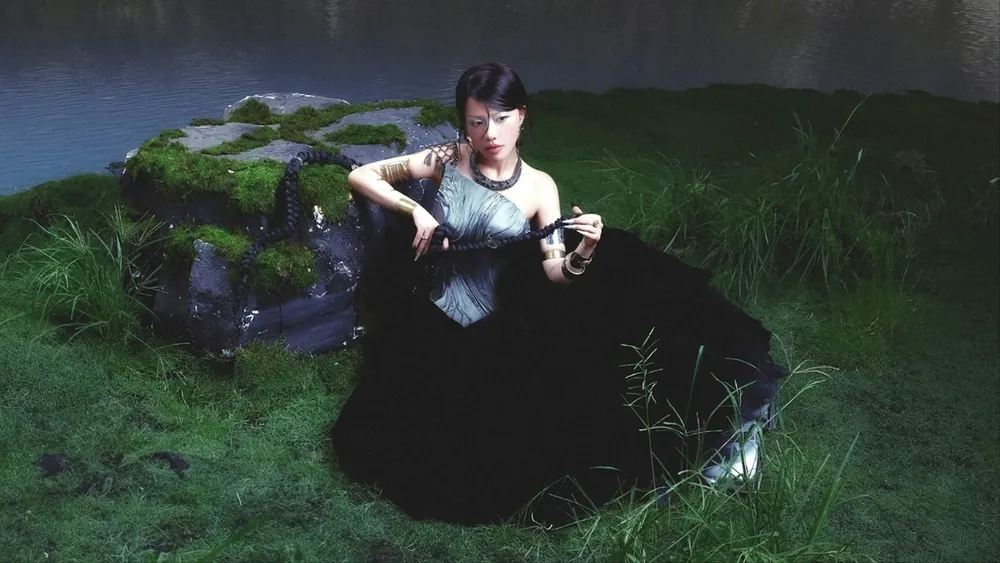 Ca sĩ Phùng Khánh Linh: Kiên nhẫn gặt quả ngọt