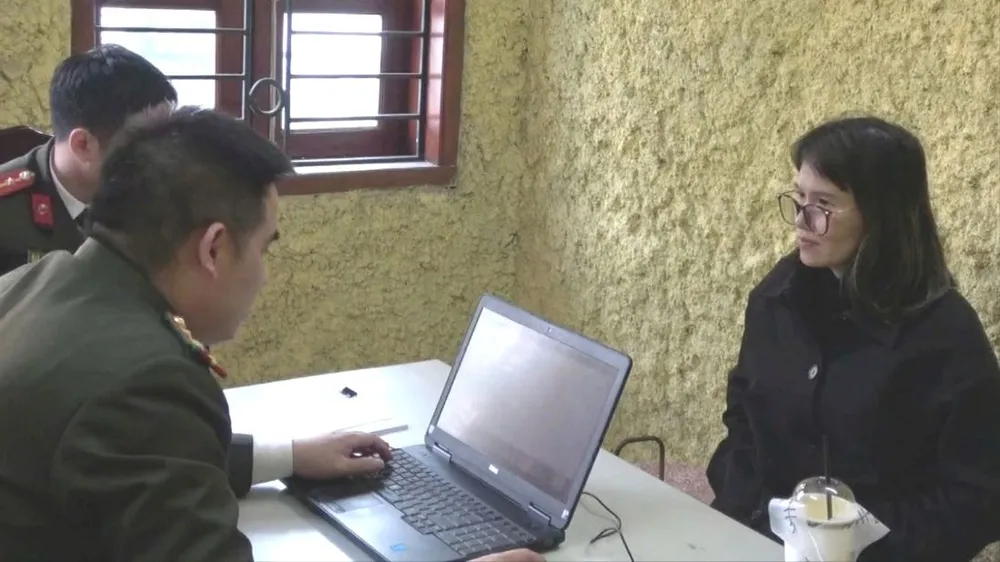 Bắt Facebooker Hoàng Thị Hồng Thái