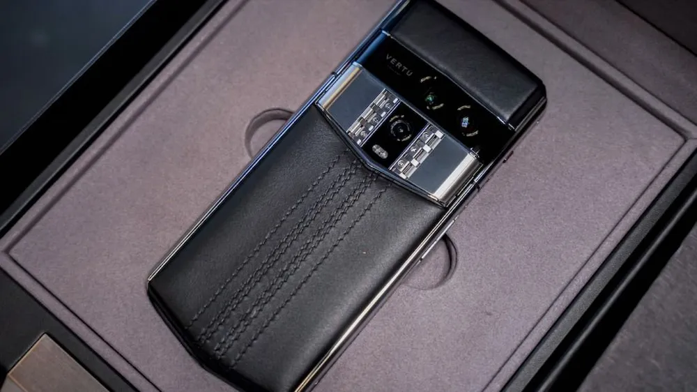 Vertu Agent Q nhận được nhiều sự quan tâm với thiết kế ấn tượng