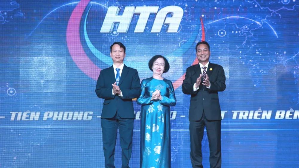 Bà Nguyễn Thị Khánh tiếp tục giữ chức Chủ tịch Hiệp hội Du lịch TPHCM