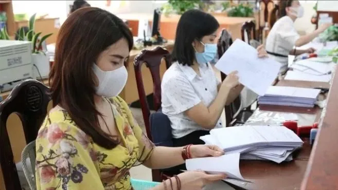 Chính phủ vừa ban hành nghị định sửa đổi về chế độ tiền lương đối với cán bộ, công chức, viên chức và lực lượng vũ trang