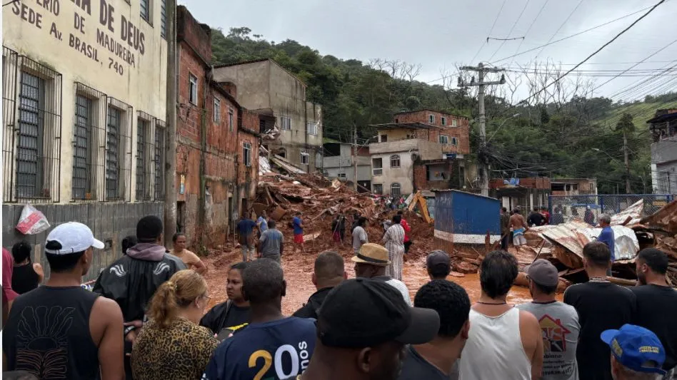 Mưa lớn gây lũ lụt và đất chuồi tại bang Minas Gerais. Ảnh: BBC