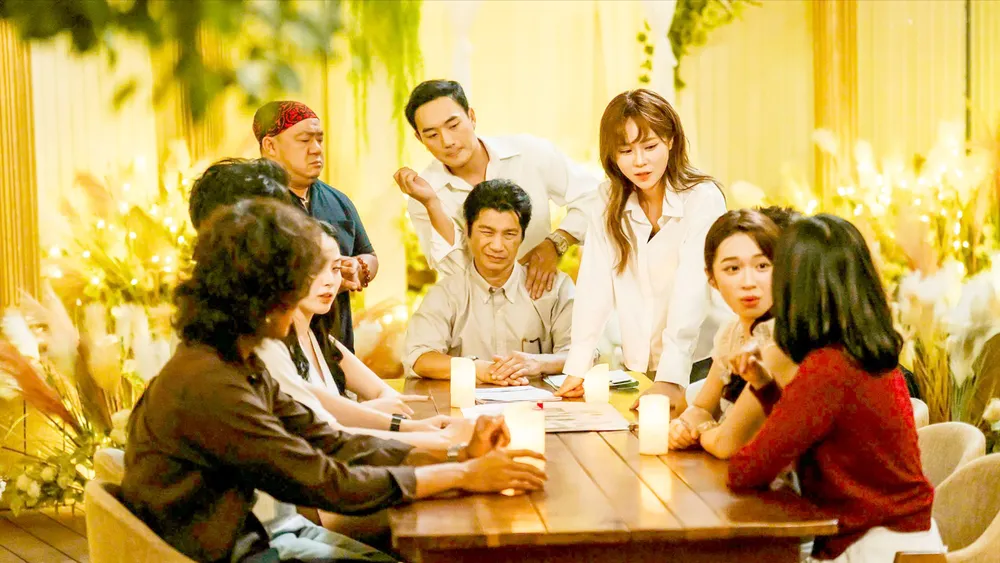 Cảnh trong phim "Song hỷ lâm nguy", tác phẩm điện ảnh đầu tay của đạo diễn Vũ Hà