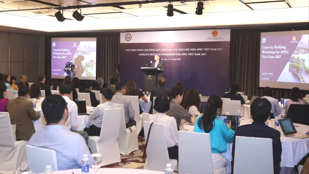 Quang cảnh hội thảo ngày 15-4