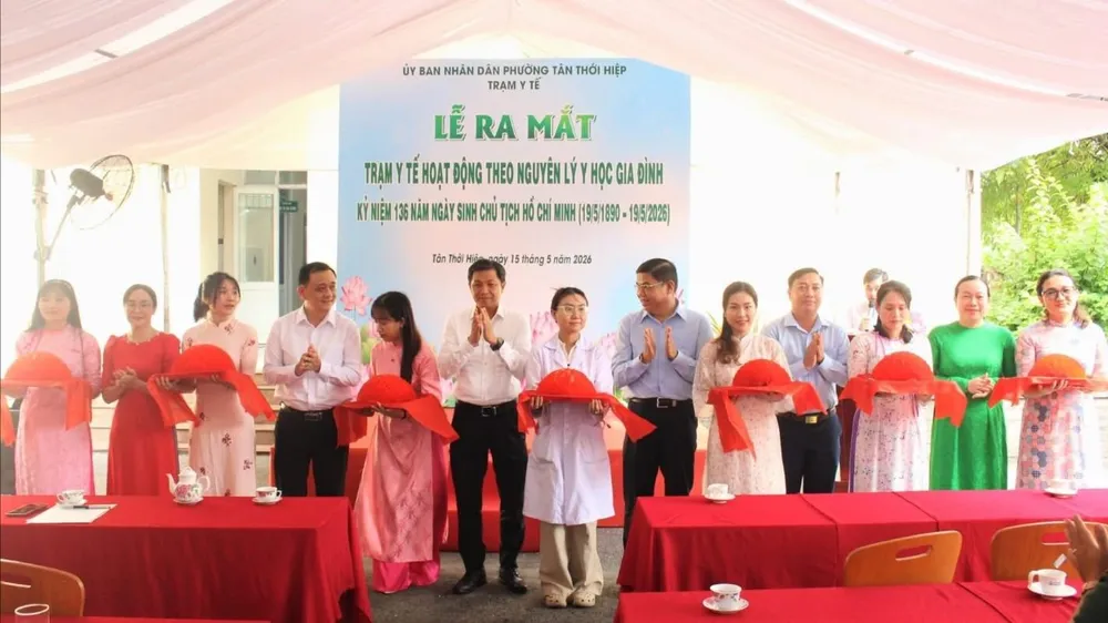 Lễ ra mắt Trạm Y tế Tân Thới Hiệp hoạt động theo nguyên lý y học gia đình. Ảnh: HCDC