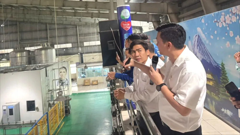 Doanh nghiệp cần số hóa dây chuyền sản xuất để tăng khả năng gia nhập vào chuỗi cung ứng toàn cầu. Ảnh: MINH XUÂN