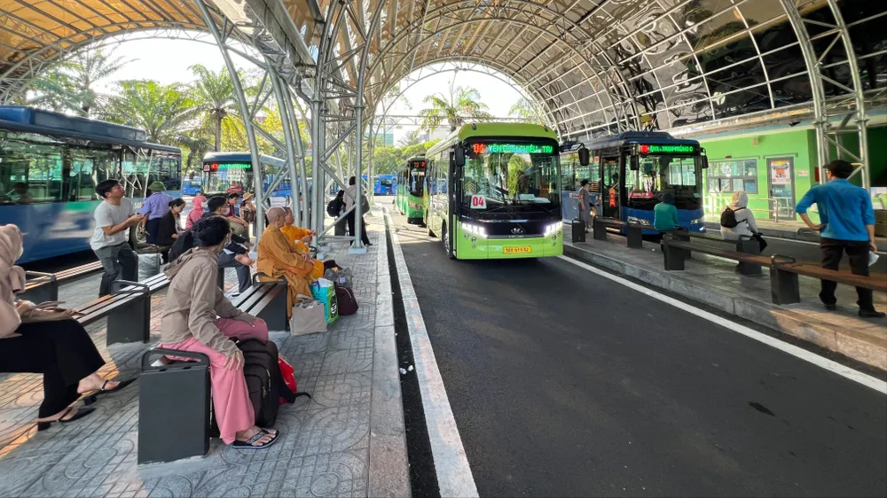Tram6.JPG