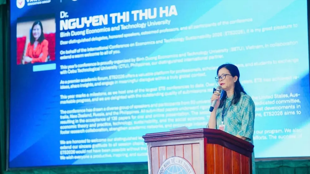 TS Nguyễn Thị Thu Hà, Hiệu trưởng BETU phát biểu khai mạc hội thảo