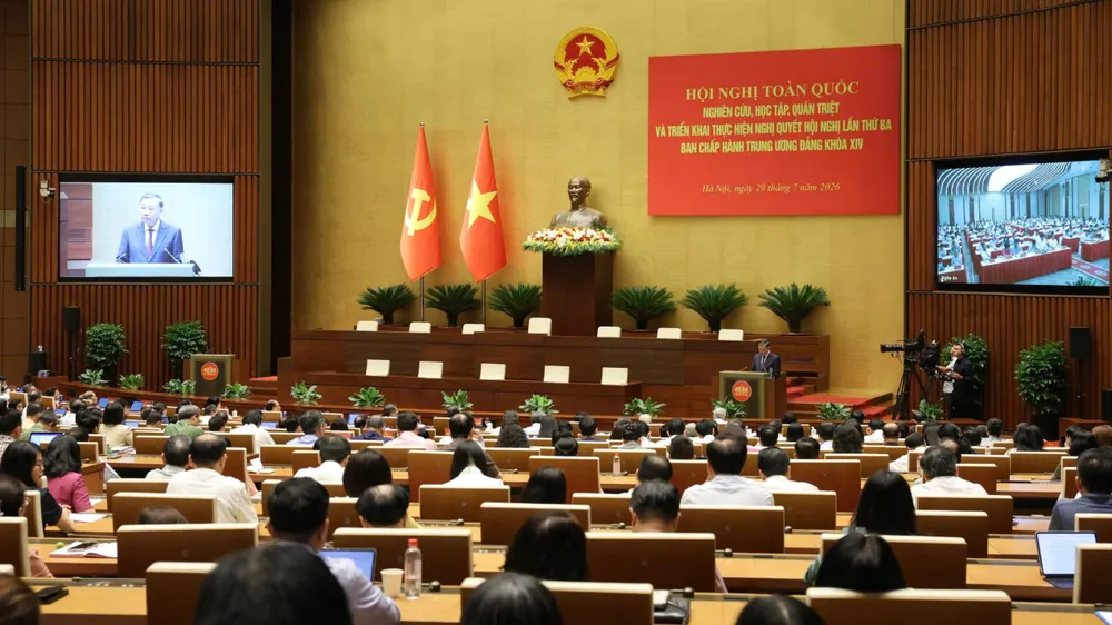 Tổng Bí thư, Chủ tịch nước Tô Lâm phát biểu chỉ đạo Hội nghị toàn quốc nghiên cứu, học tập, quán triệt và triển khai thực hiện Nghị quyết Hội nghị lần thứ 3 Ban Chấp hành Trung ương Đảng khóa XIV, sáng 29-7. Ảnh: QUANG PHÚC