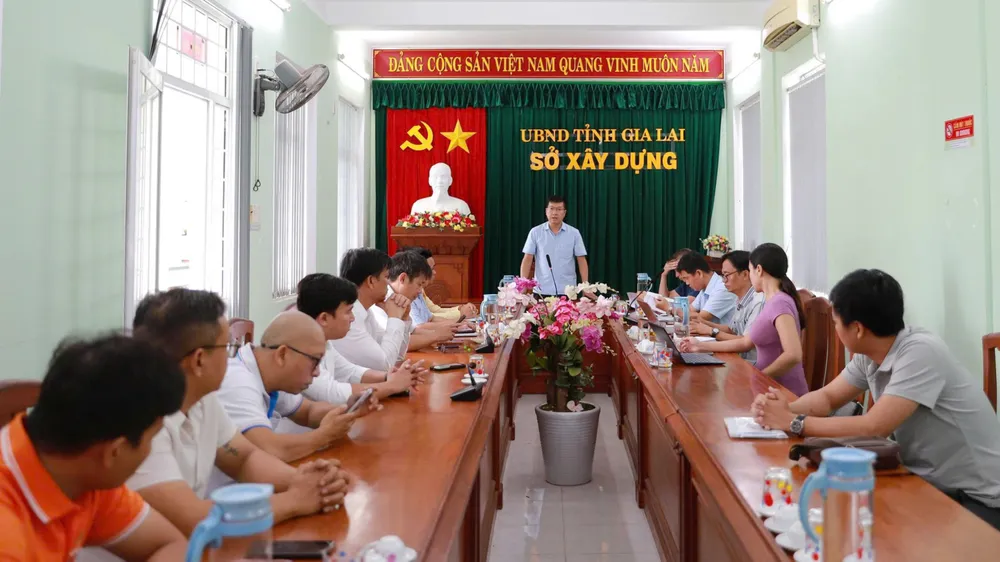 Quang cảnh cuộc họp