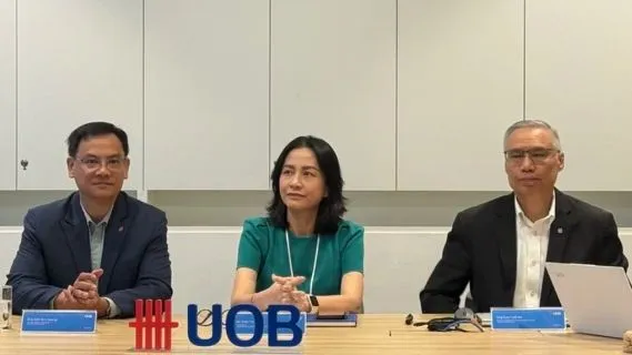 Buổi đối thoại cùng chuyên gia kinh tế UOB ngày 18-9. Ảnh: NHUNG NGUYỄN
