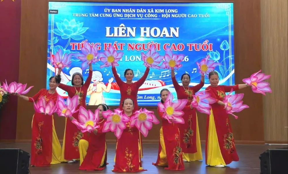 ng cao tuoi 1.jpg