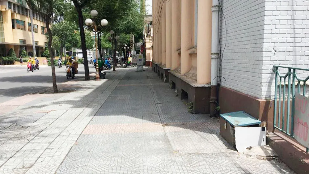 TPHCM mở điểm giữ xe tạm thời để “giải cứu” đường sách  ảnh 1