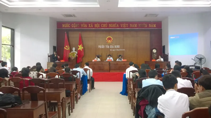 CLE giúp phổ biến luật pháp tới cộng đồng ảnh 1