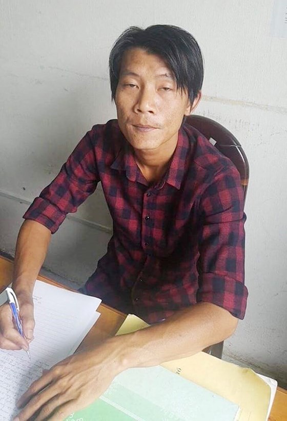 Two bank robbers detained, one on run ảnh 1