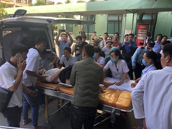 One dead, 21 injured in coach accident on country’s most beautiful mountain pass ảnh 3