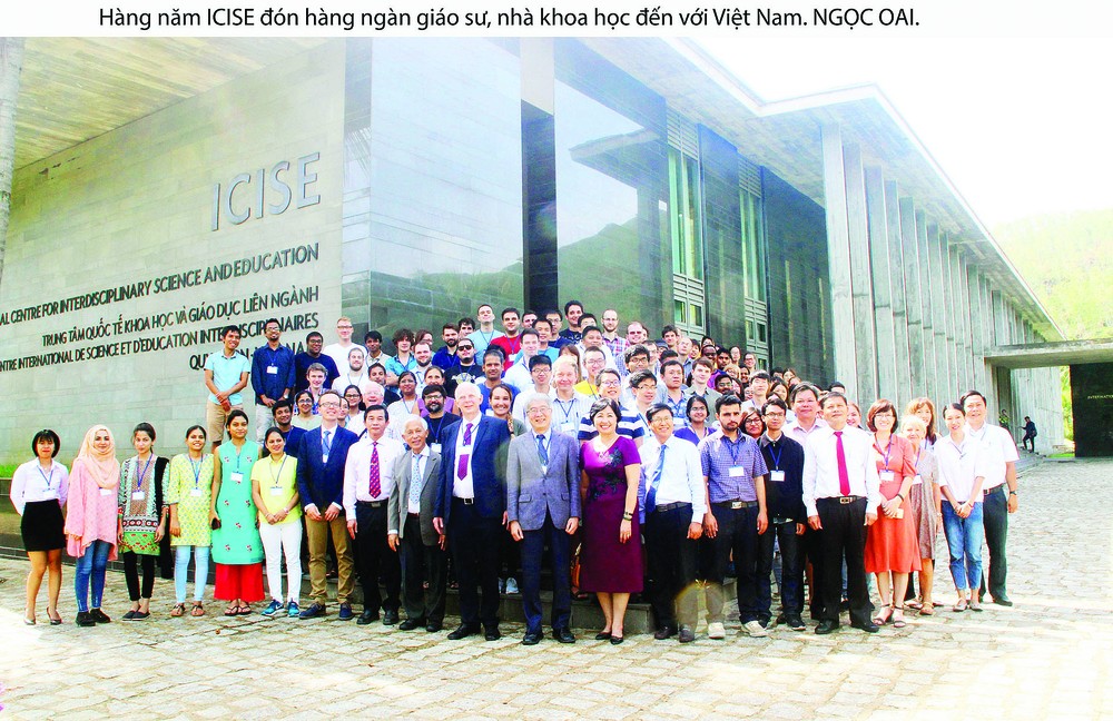 The place where elites gather ảnh 1