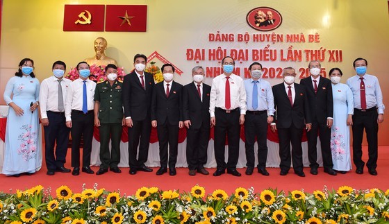 Nha Be should set up 4.0 hi-tech service area to attract firms: Party Chief  ảnh 1