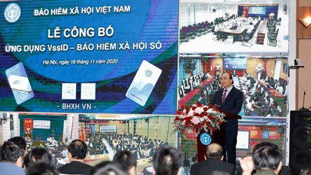 Prime Minister Nguyen Xuan Phuc delivered his speed in the ceremony. (Photo: SGGP)