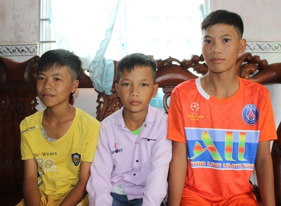 The three boys (Photo: SGGP)