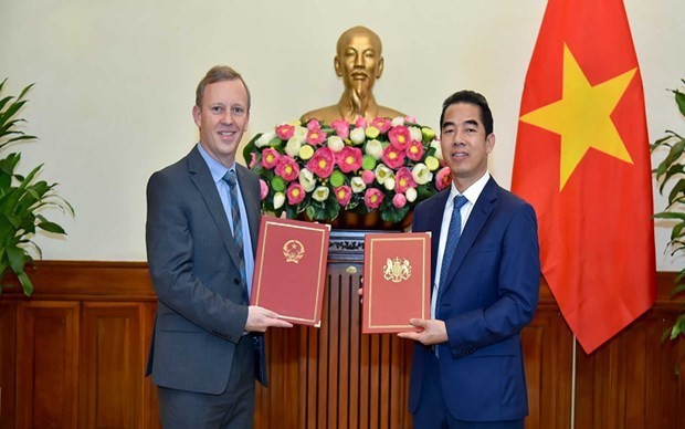 Vietnam, UK exchange official notes of UKVFTA ảnh 1
