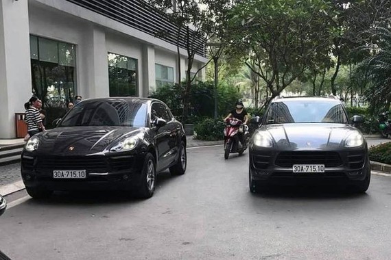 Two different cars spotted with exactly same number plate in Hanoi ảnh 1
