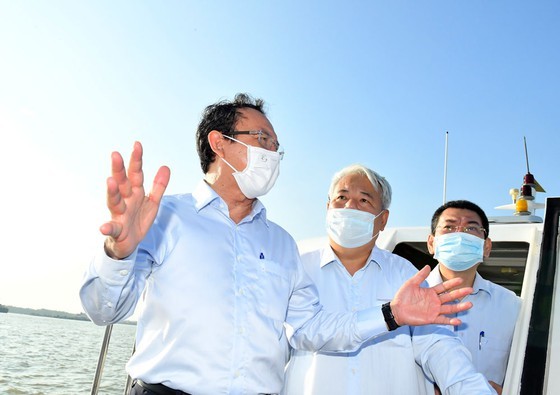 District 7 proposes to build schools, infirmaries on vacant land ảnh 1