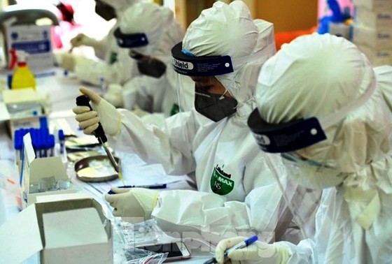 Hanoi reports four more Covid-19 positive cases linking to cluster in Times City ảnh 1